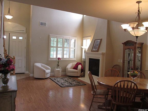 5th image of 9551 Setina Ln