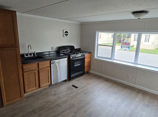 28 N Overbrook Dr, Saint Charles, MO 63301