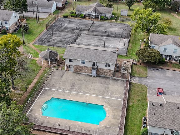 5th image of 4000 Anderson Rd APT 44