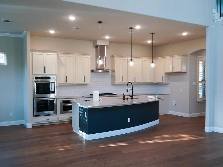 316 Julia Ln — Photo 1