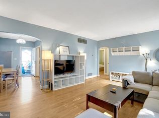 1404 N Roosevelt St, Arlington, VA 22205