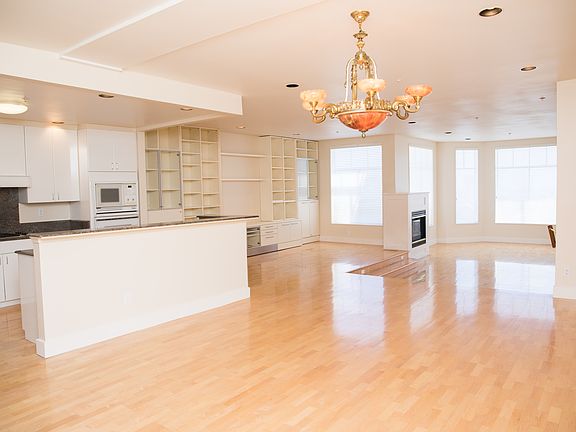 5th image of 119 Divisadero St