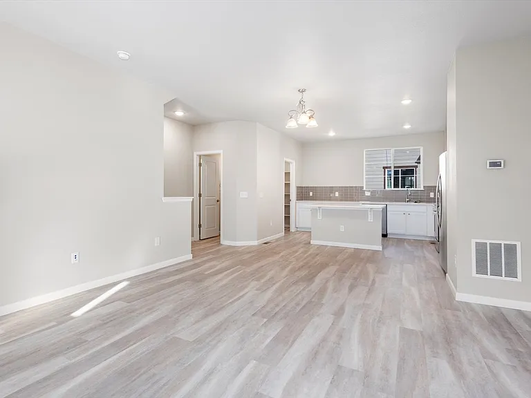 1330 Hoyt St #5 — Photo 11