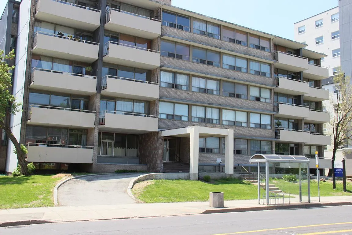 Lawrence Park Apartments — Photo 4