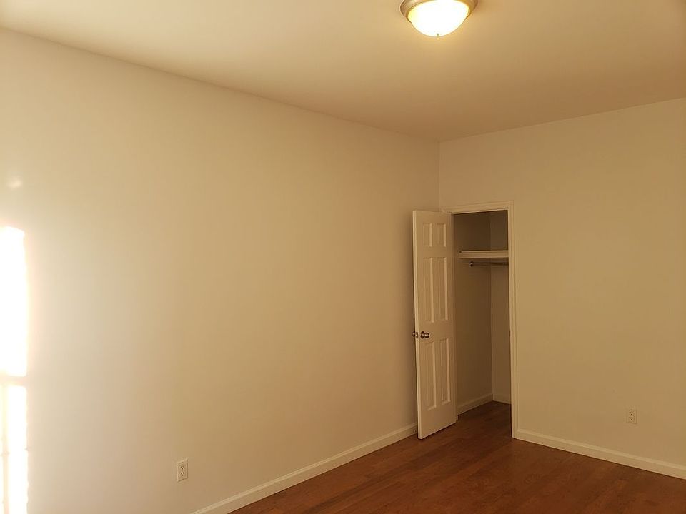 1st image of 7016 Narrows Ave #2