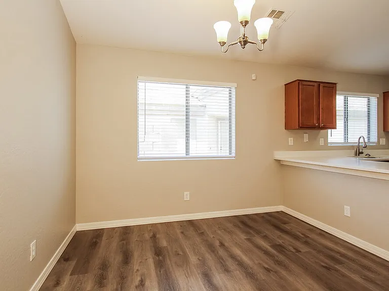 23257 W Cocopah St — Photo 6