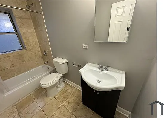108 N Menard Ave — Photo 4