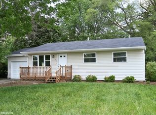 102 Crystal Lake Rd, Lake In The Hills, IL 60156