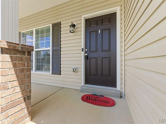 2nd image of 219 Burrograss Dr