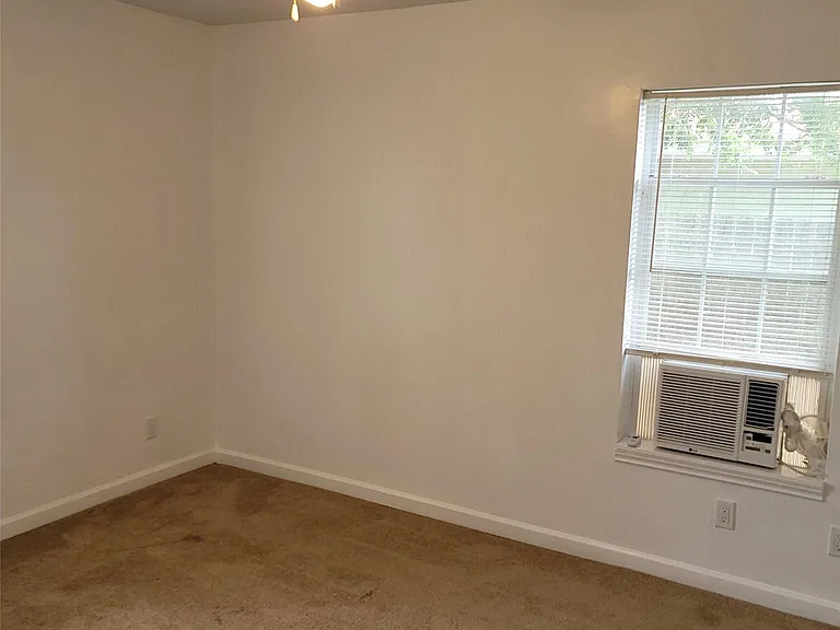 5103 Willow Glen Dr — Photo 20