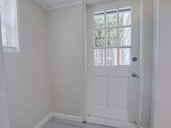 3rd image of 1815 E Kaley Ave APT 4