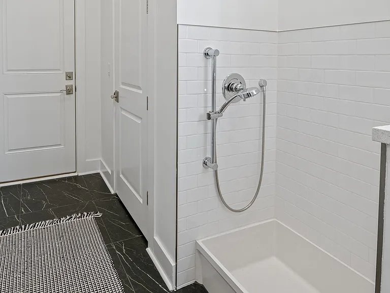 298 W Lafayette Rd — Photo 27