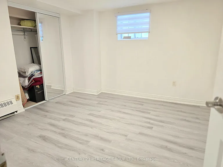 70 Woodward Ave #L — Photo 11