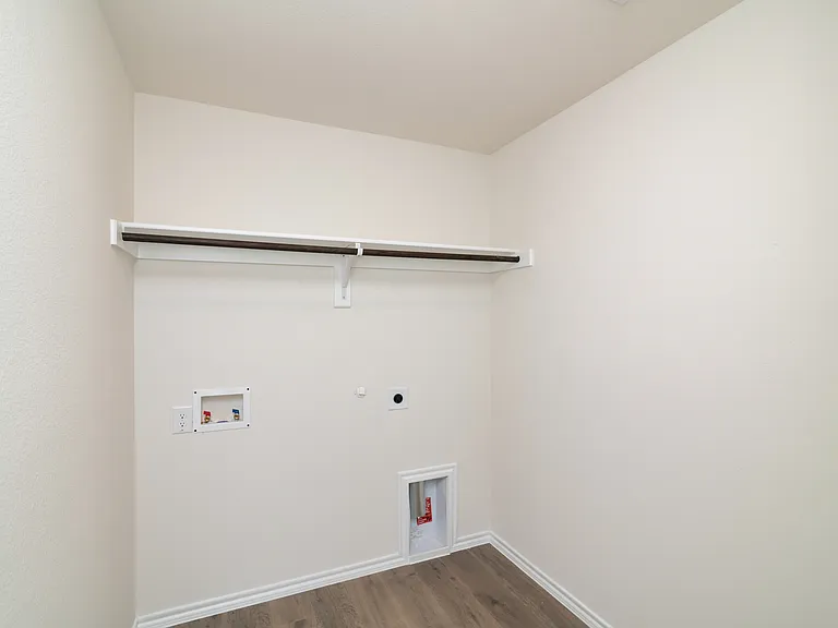 201 Tadpole Ln — Photo 10