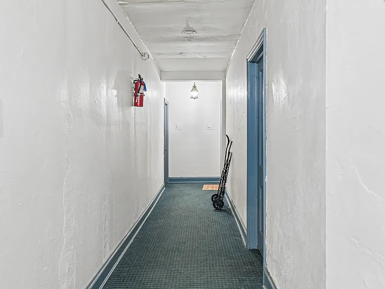 124 Argyle Rd #C6 — Photo 17