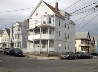 137 Rockland St APT 3, New Bedford, MA 02740
