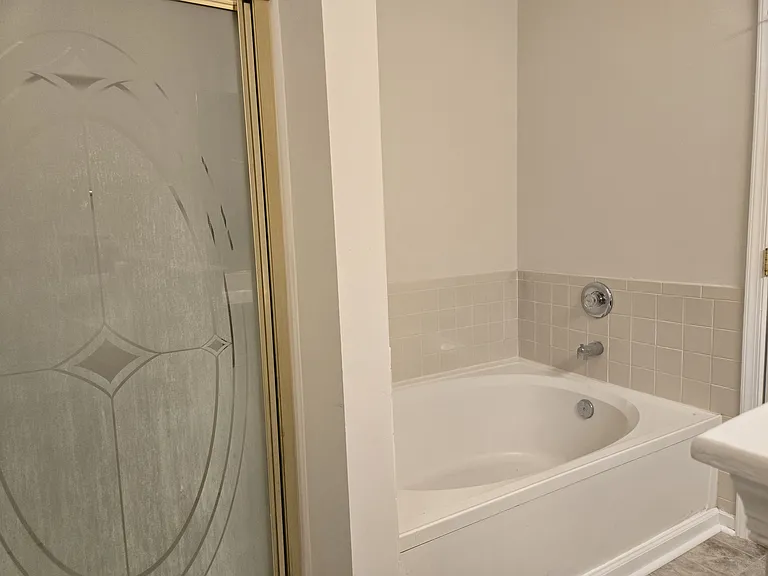 730 Windbrook Cir — Photo 15