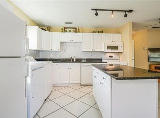 11 Vista Palm Lane #203, Vero Beach, FL 32962