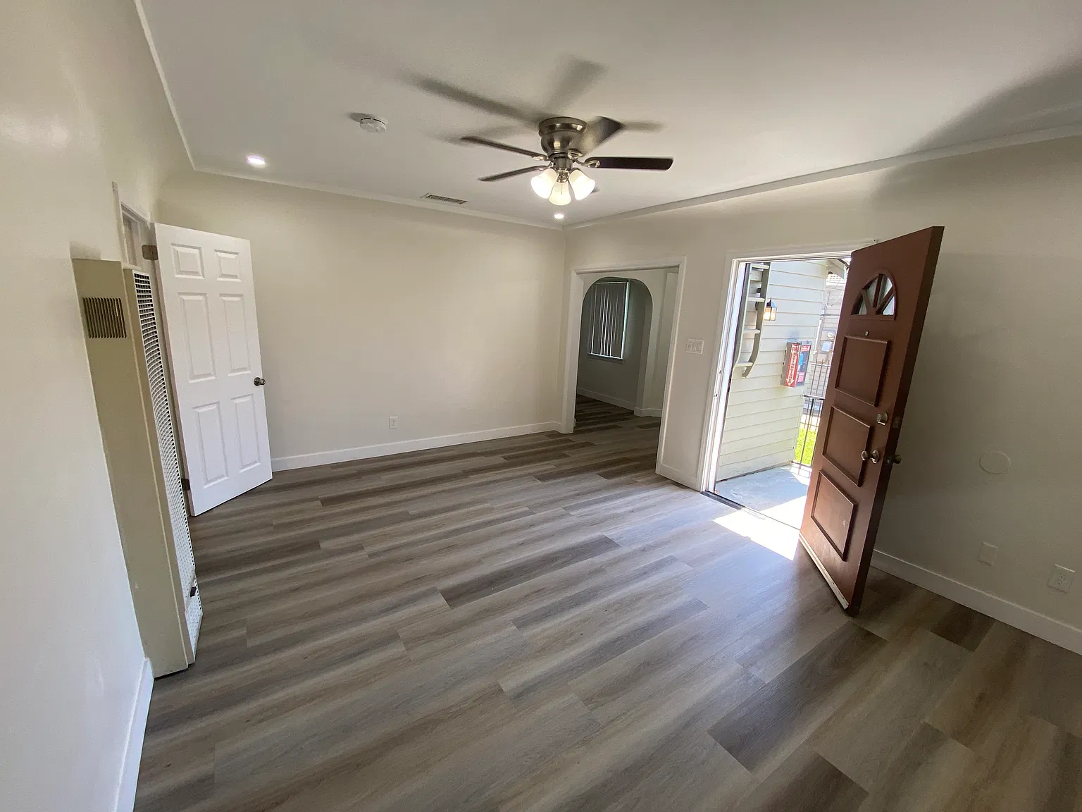2 bed, 800 sqft, $2,595 — Photo 1