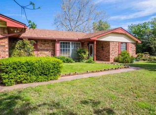 172 Mount Sheridan Rd, Lawton, OK 73507
