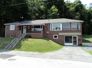 300 S Logan Blvd, Burnham, PA 17009