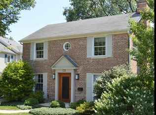 49 Salem Ln, Evanston, IL 60203