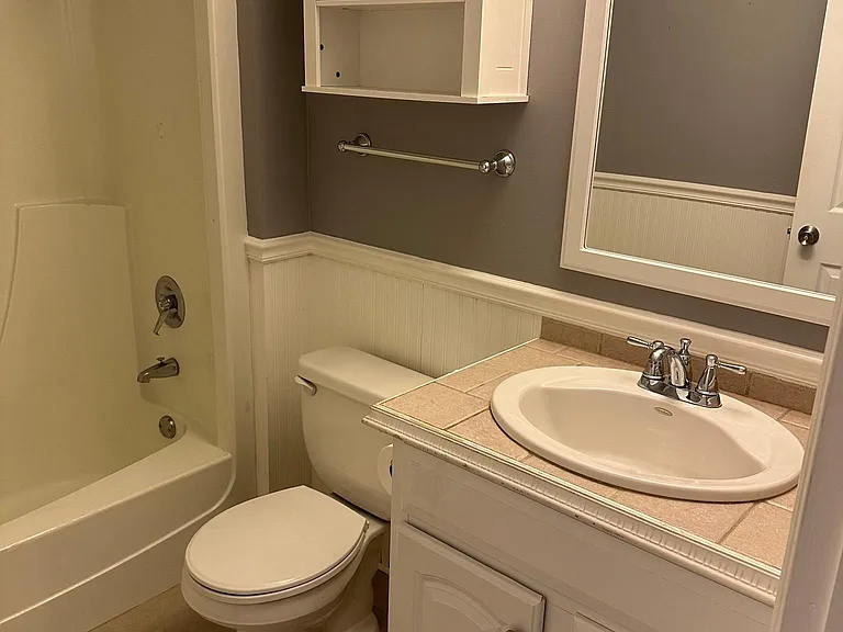 2424 E Oakton St #2C — Photo 10