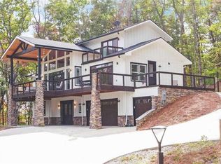 333 Favor Ln, Rabun Gap, GA 30568