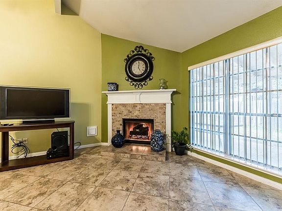 4th image of 19703 Windmoor Ct