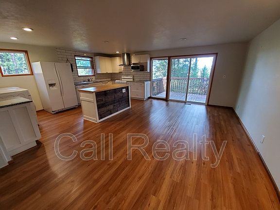 2nd image of 4024 S McDonald Ln