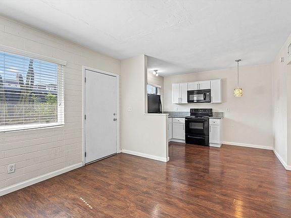 5th image of 726 E 9th St APT 4