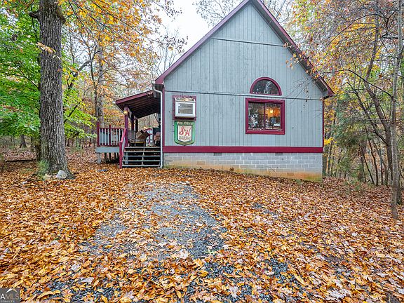 3rd image of 1863 Villa Dr