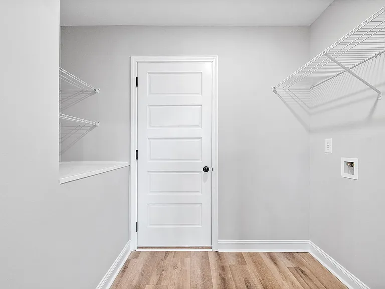 338 Galway Dr — Photo 20