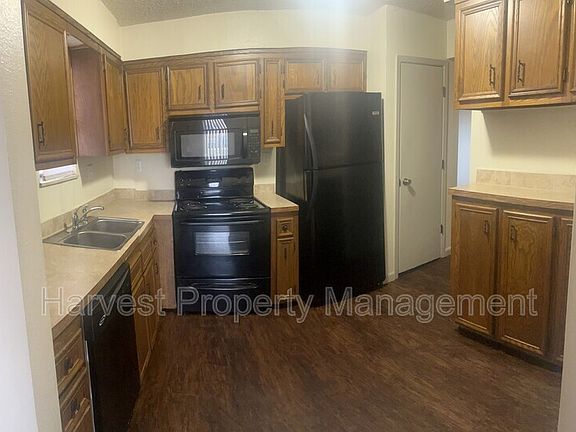 4th image of 1625 S Longford Ln APT 104