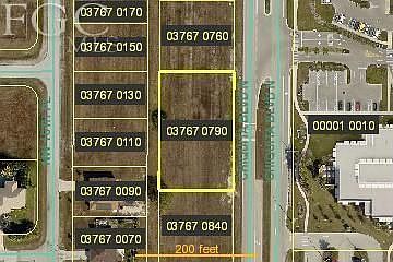 2nd image of 512 Chiquita Blvd N