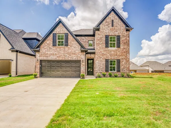 110 Blue Dr, Oakland, TN 38060