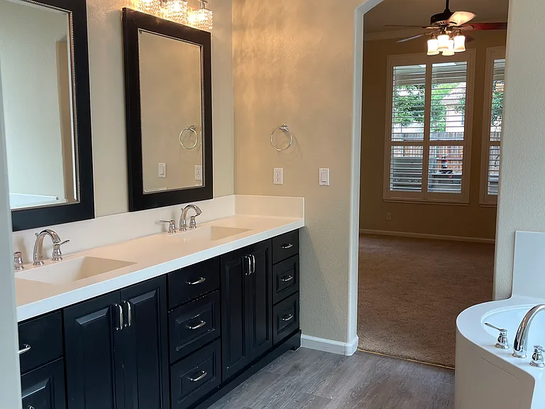 1213 Regina St — Photo 10