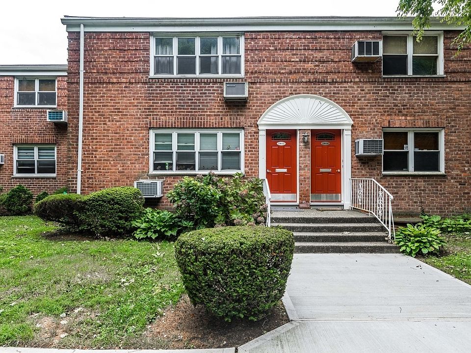 1st image of 230-12 Kingsbury Ave #2