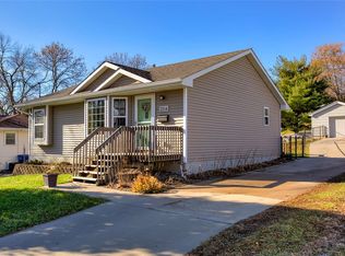2214 SW 1st St, Des Moines, IA 50309