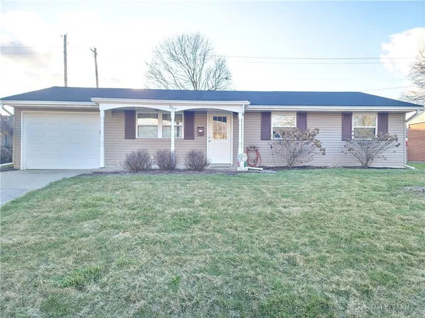 357 N Garber Dr, Tipp City, OH 45371