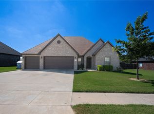 845 Harrison St, Pea Ridge, AR 72751