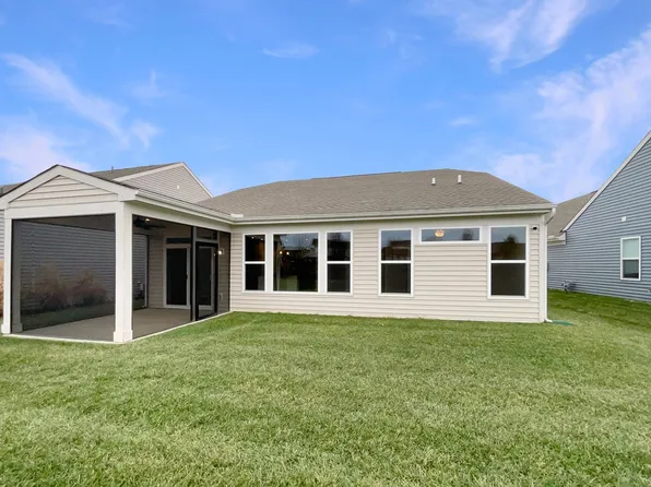 4382 R E Smith Dr, West Chester, OH 45069