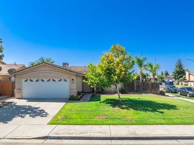 1238 La Jolla Way, Madera, CA, 93638