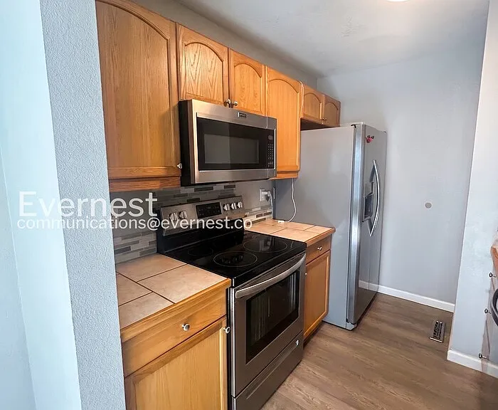 935 Saturn Dr #106 — Photo 6