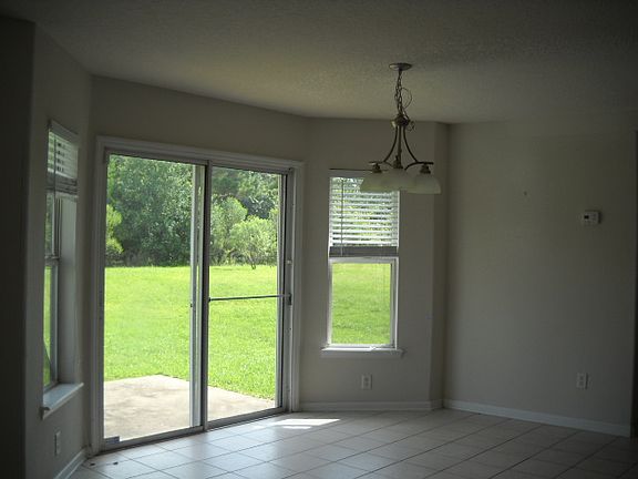 2nd image of 7487 Hawks Cliff Dr