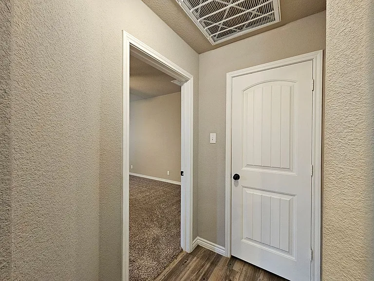 6811 Keechi Valley Dr — Photo 9