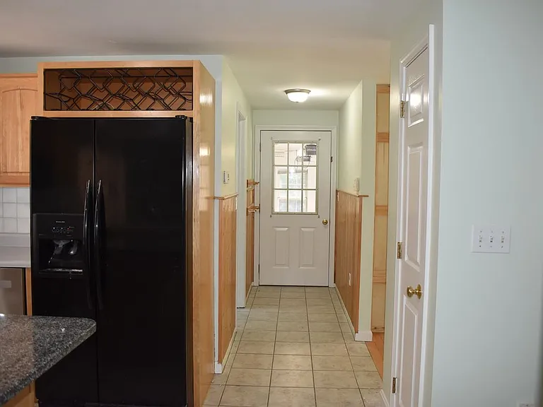 51 Westview Rd — Photo 5