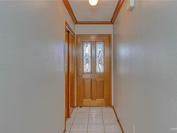 2nd image of 1624 E Gastel Cir