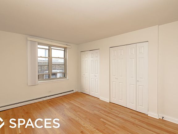 5th image of 3710 N Pine Grove Ave APT 302
