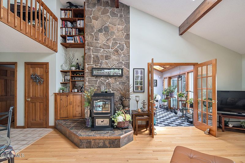 5th image of 227 Begley Road